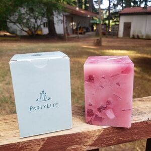 PartyLite Super Chunk Rasberry 3" x 4" Pillar Candle - Square